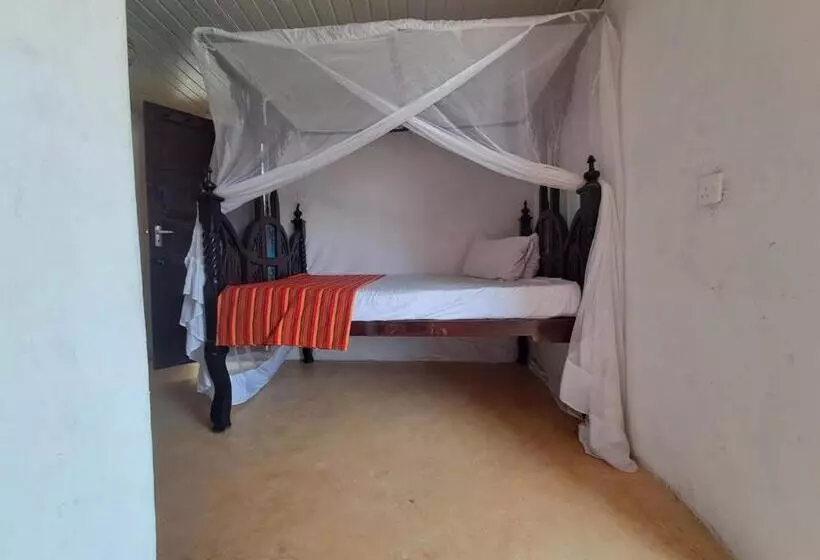 هتل کپسول Roof Top Private House