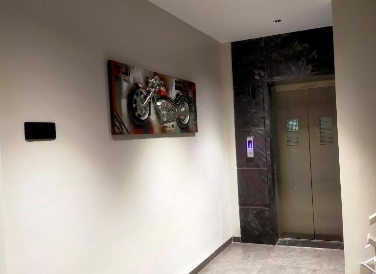 Hotel Govind Regency