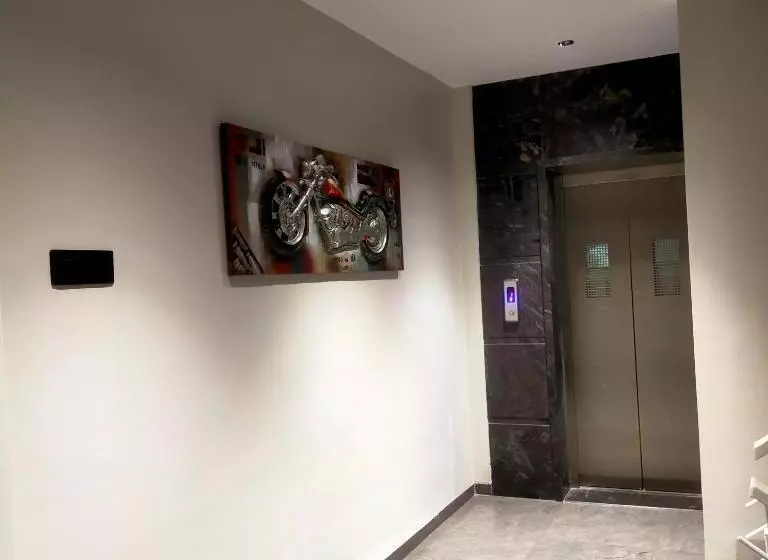 Hotelli Govind Regency