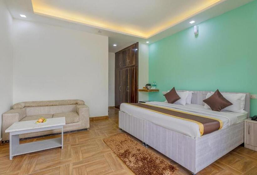 Hotel Kotabagh Grand