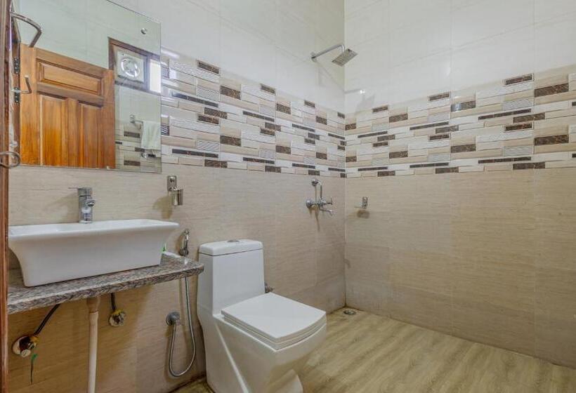 Hotel Kotabagh Grand