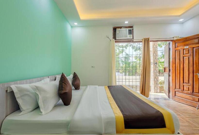 Hotel Kotabagh Grand