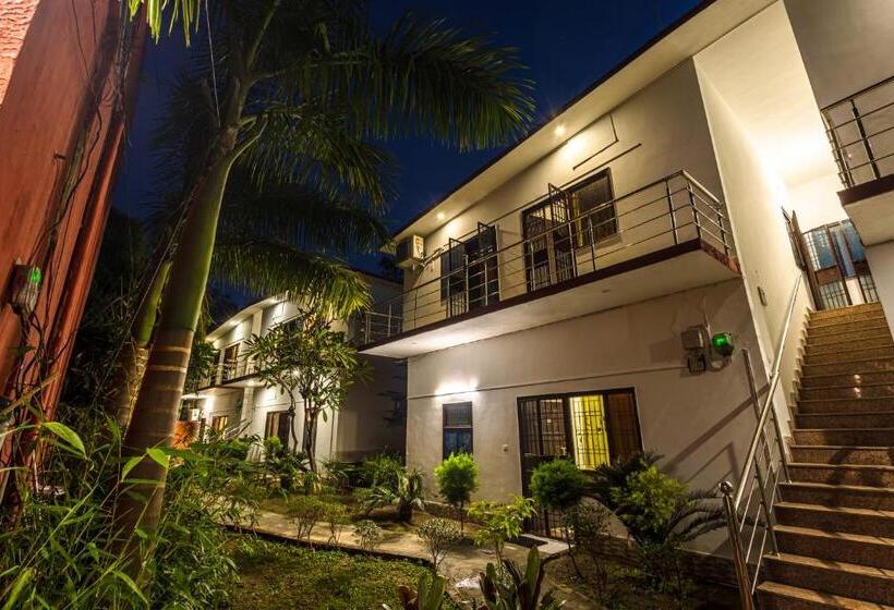 Hotel Kotabagh Grand