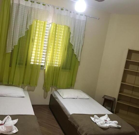 ホテル Pousada Florença