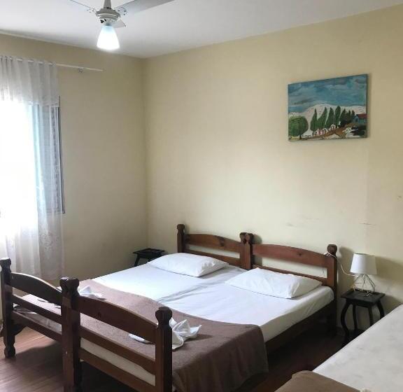 ホテル Pousada Florença