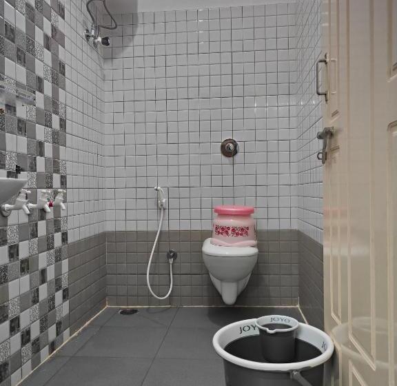 ホテル Sahyadri Lodge And Restaurant