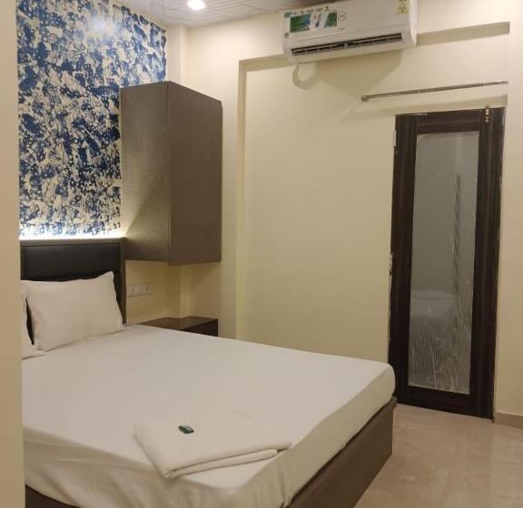 Отель The United