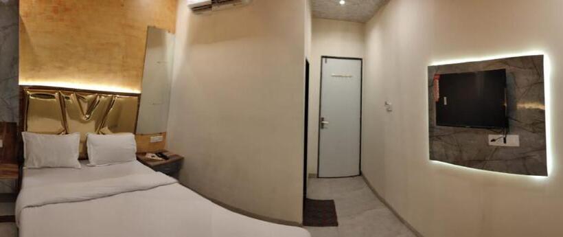 Отель The United