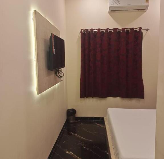 Отель The United