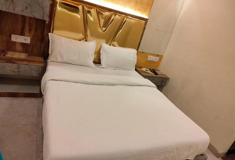 Отель The United