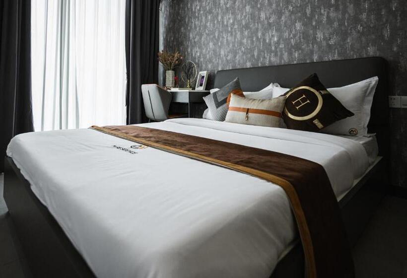 M Residence Hotel And Serviced Apartment