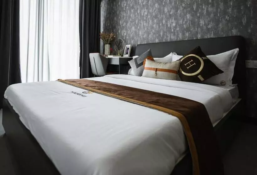 M Residence Hotel And Serviced Apartment