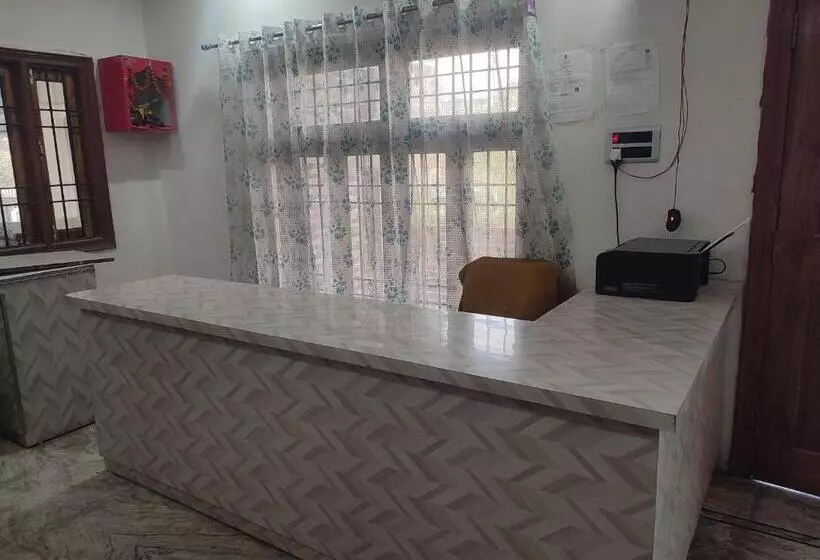 Oyo Hotel Shubham