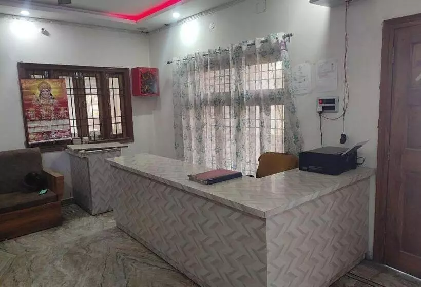 Oyo Hotel Shubham