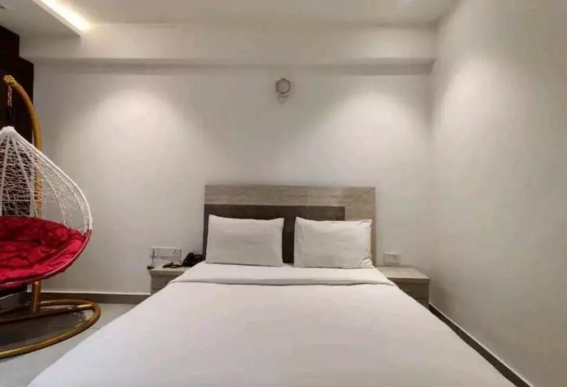 ペンション Boutique Hotel Blue Shine Noida
