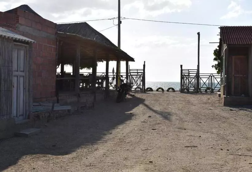 ペンション El Viejo Moi Hospedaje & Restaurante