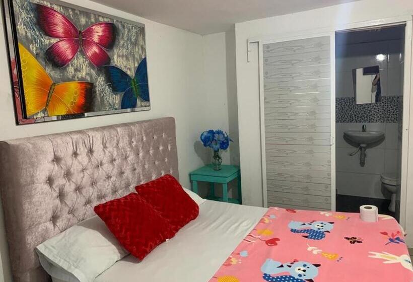 Пансион Hostal La Casa De Mi Abuela