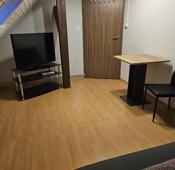 Monteurzimmer Und Pension   Ampfurth