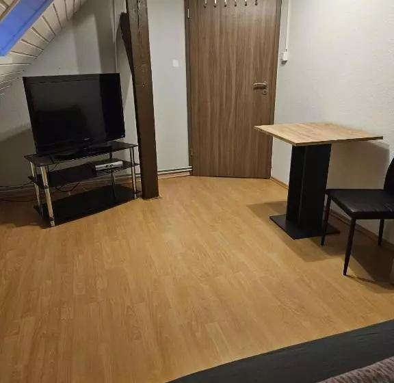 Monteurzimmer Und Pension   Ampfurth