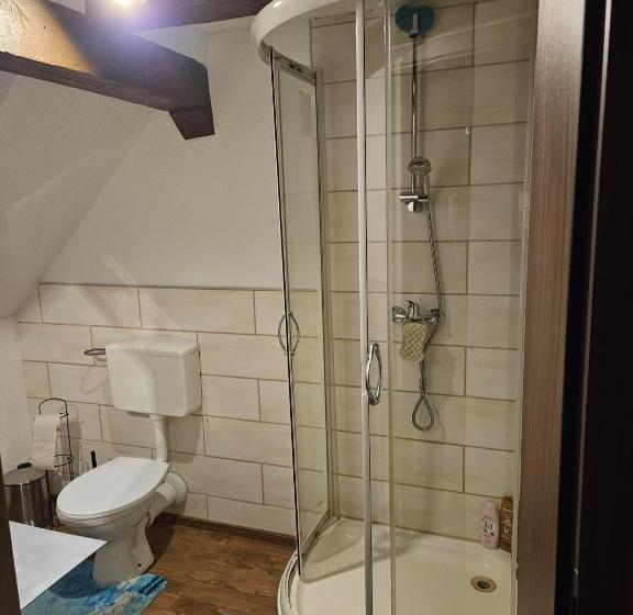 Monteurzimmer Und Pension   Ampfurth