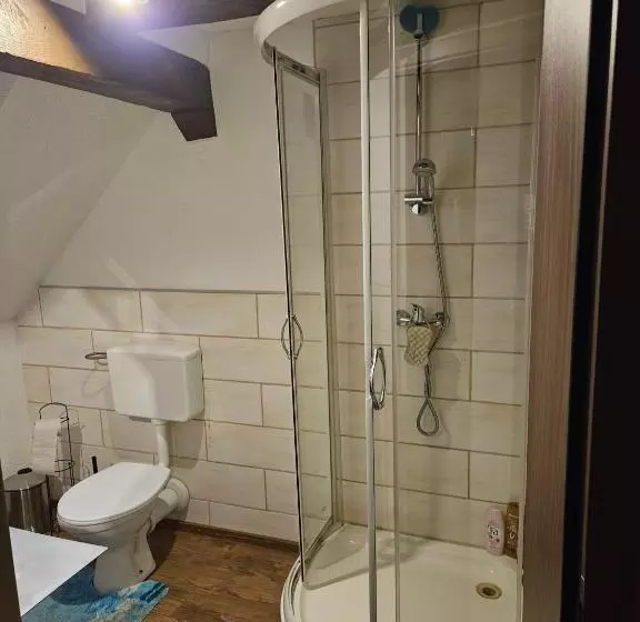 Monteurzimmer Und Pension   Ampfurth