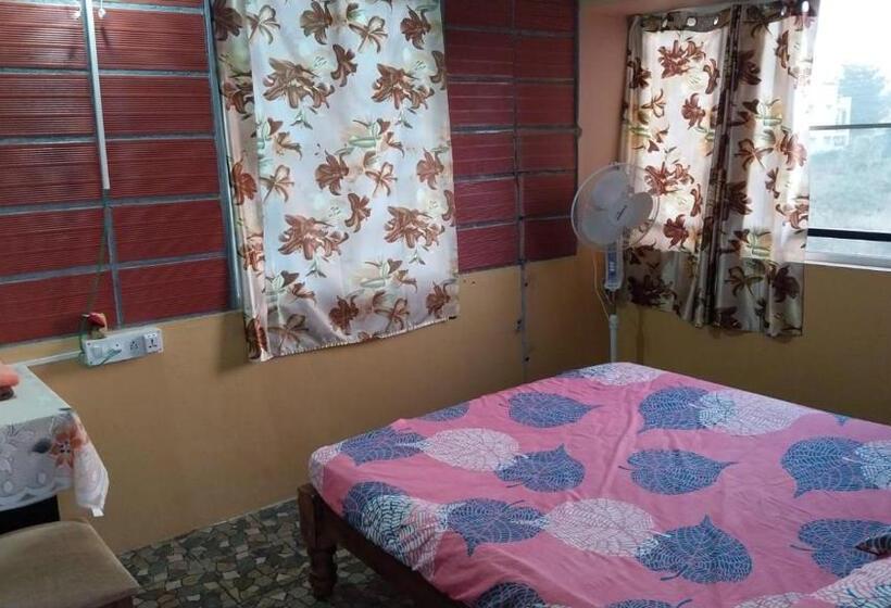 پانسیون Decent Couples & Decent Friends Room