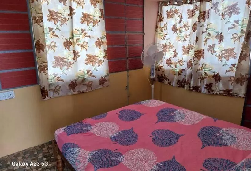 ペンション Decent Couples & Decent Friends Room
