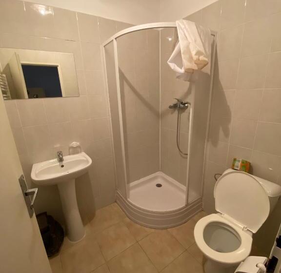 פנסיון Restaurace A Hotel U šimáka Radostín