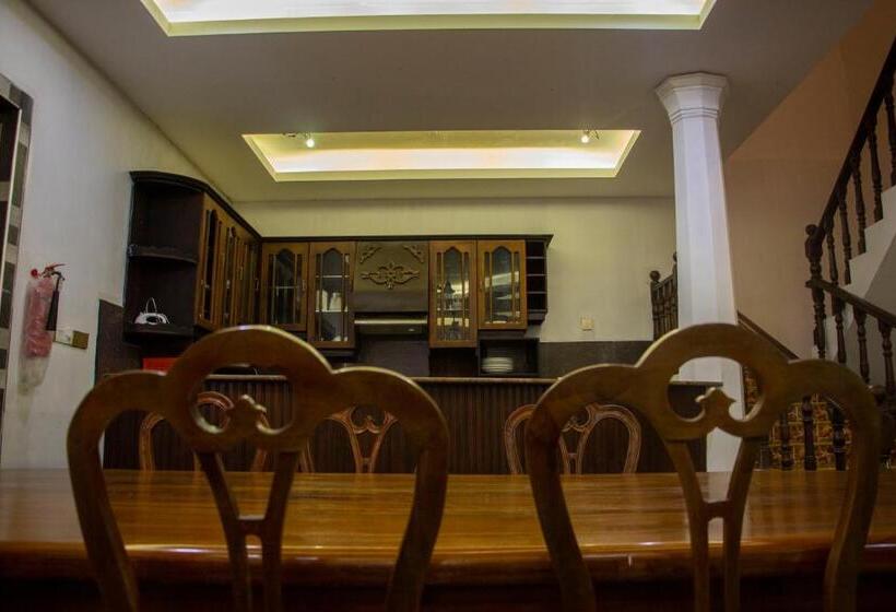 Pension (Hôtel basse catégorie) Varinias Beach Villa