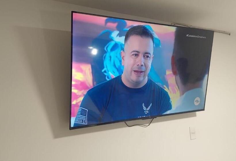 Pension (Hôtel basse catégorie) Vivento Habitaciones En Exclusivo Barrio Estrato 6 Frente Al Cc Campanario