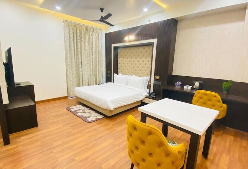 7 Hills Hotel & Resort