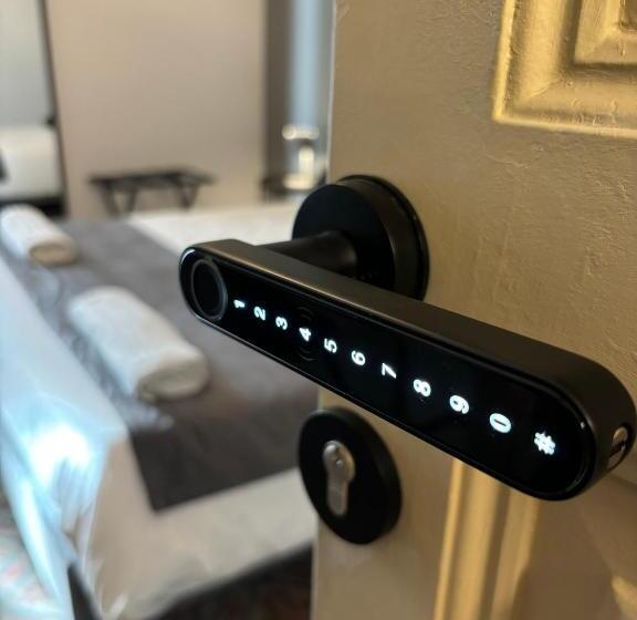 Celeste Rooms Bed And Breakfast