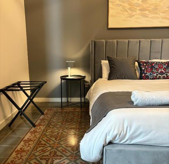 Celeste Rooms Bed And Breakfast