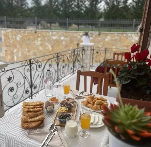 ホテル Bujtina Aldor