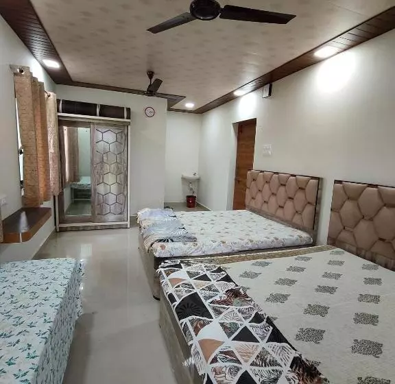 ホテル Dr Bhoir Farm & Resort