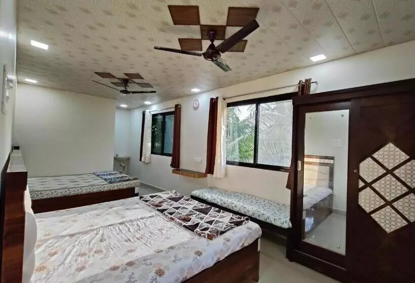 ホテル Dr Bhoir Farm & Resort