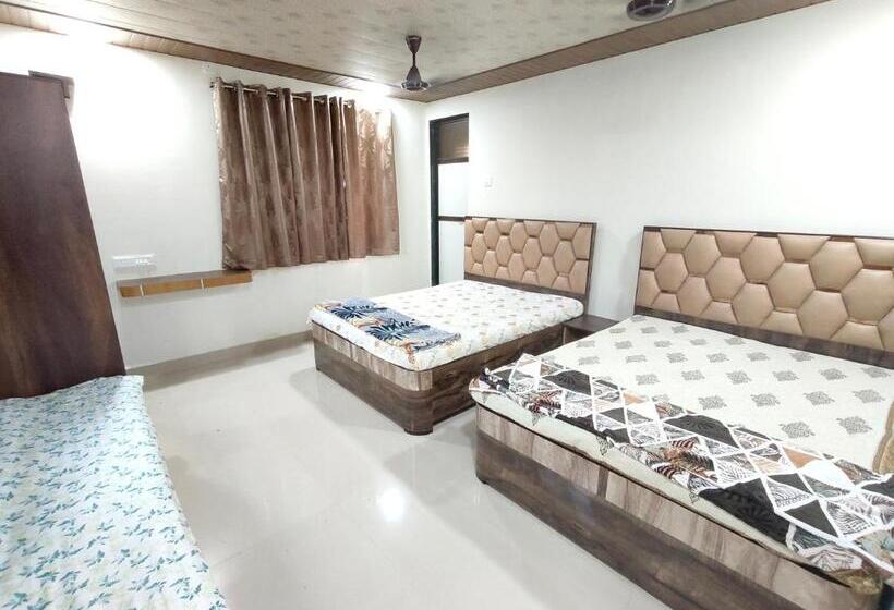 호텔 Dr Bhoir Farm & Resort