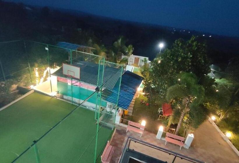 호텔 Dr Bhoir Farm & Resort