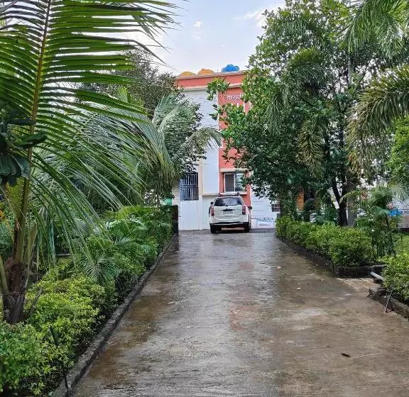 ホテル Dr Bhoir Farm & Resort