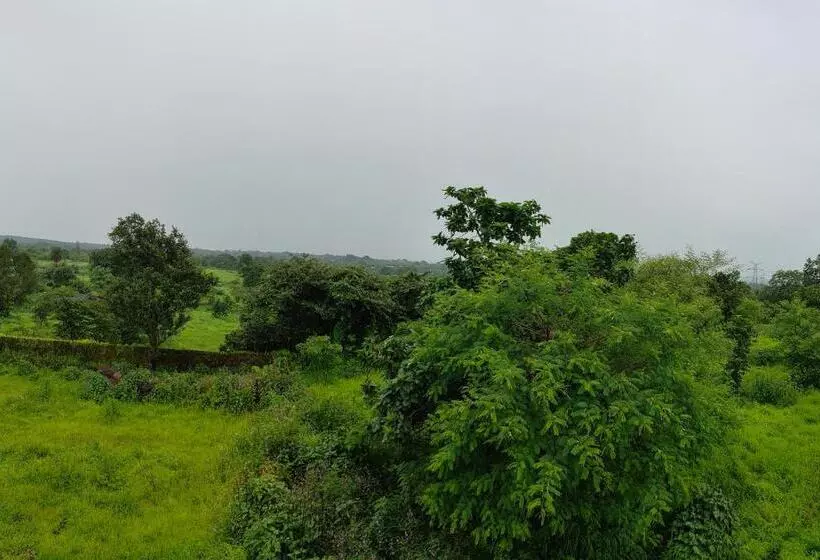 ホテル Dr Bhoir Farm & Resort