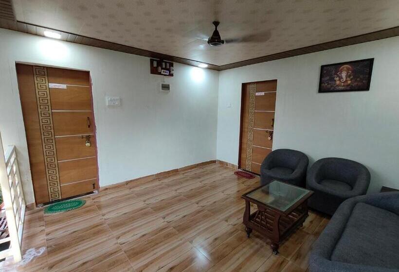 호텔 Dr Bhoir Farm & Resort