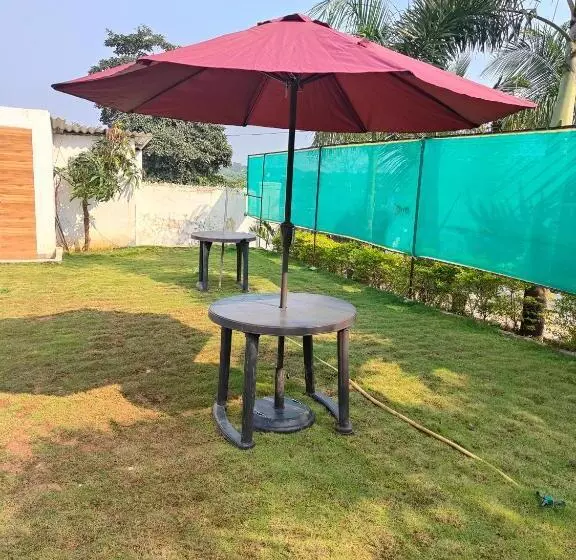 ホテル Dr Bhoir Farm & Resort