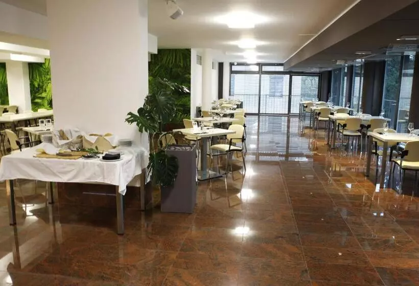هتل Floramare Health Resort