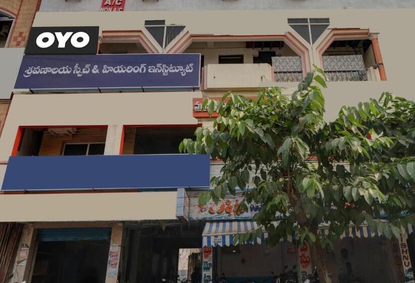 فندق Oyo Sr Grand Lodge