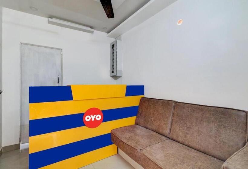 فندق Oyo Sr Grand Lodge