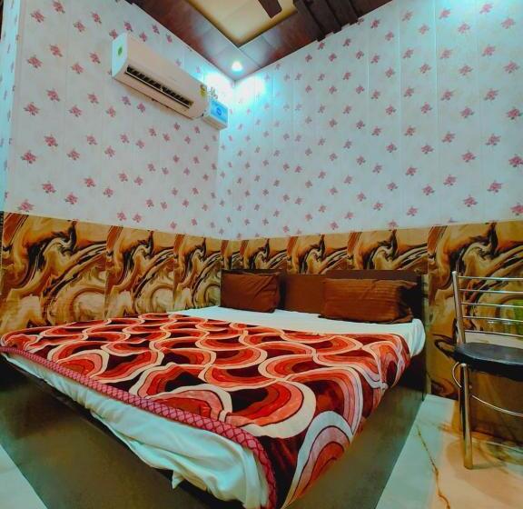 Hotel Raghunandan Near Shree Ram Janambhumi