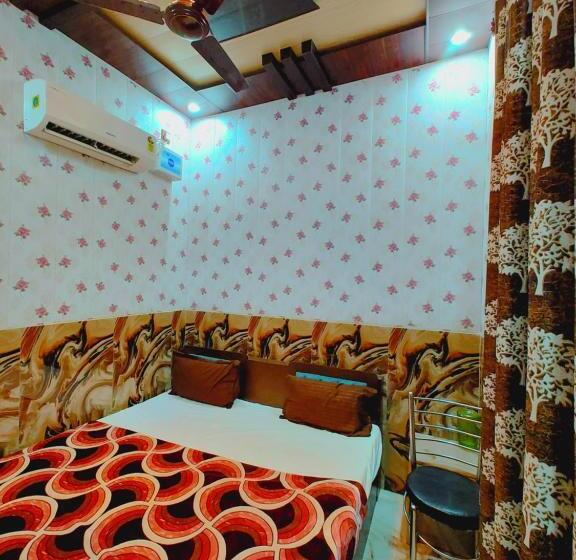 Hotel Raghunandan Near Shree Ram Janambhumi