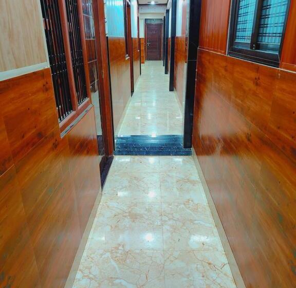 Hotel Raghunandan Near Shree Ram Janambhumi