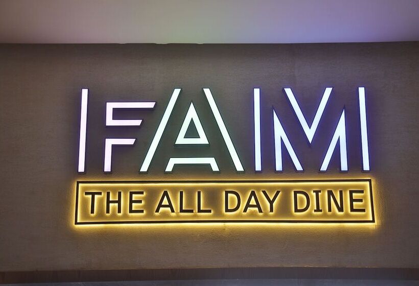 Hotel The World Surat