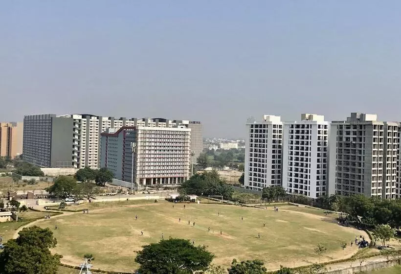 Hotelli The World Surat